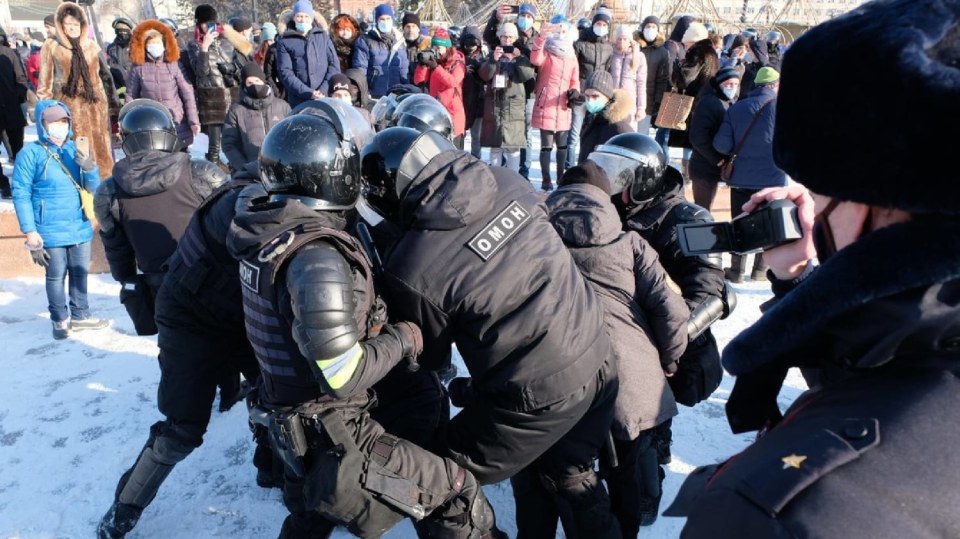 Příslušníci jednotek OMON nejsou na aktivní odpor zvyklí